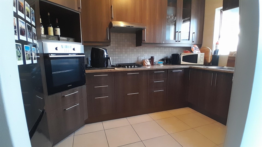 2 Bedroom Property for Sale in Durbanville Western Cape